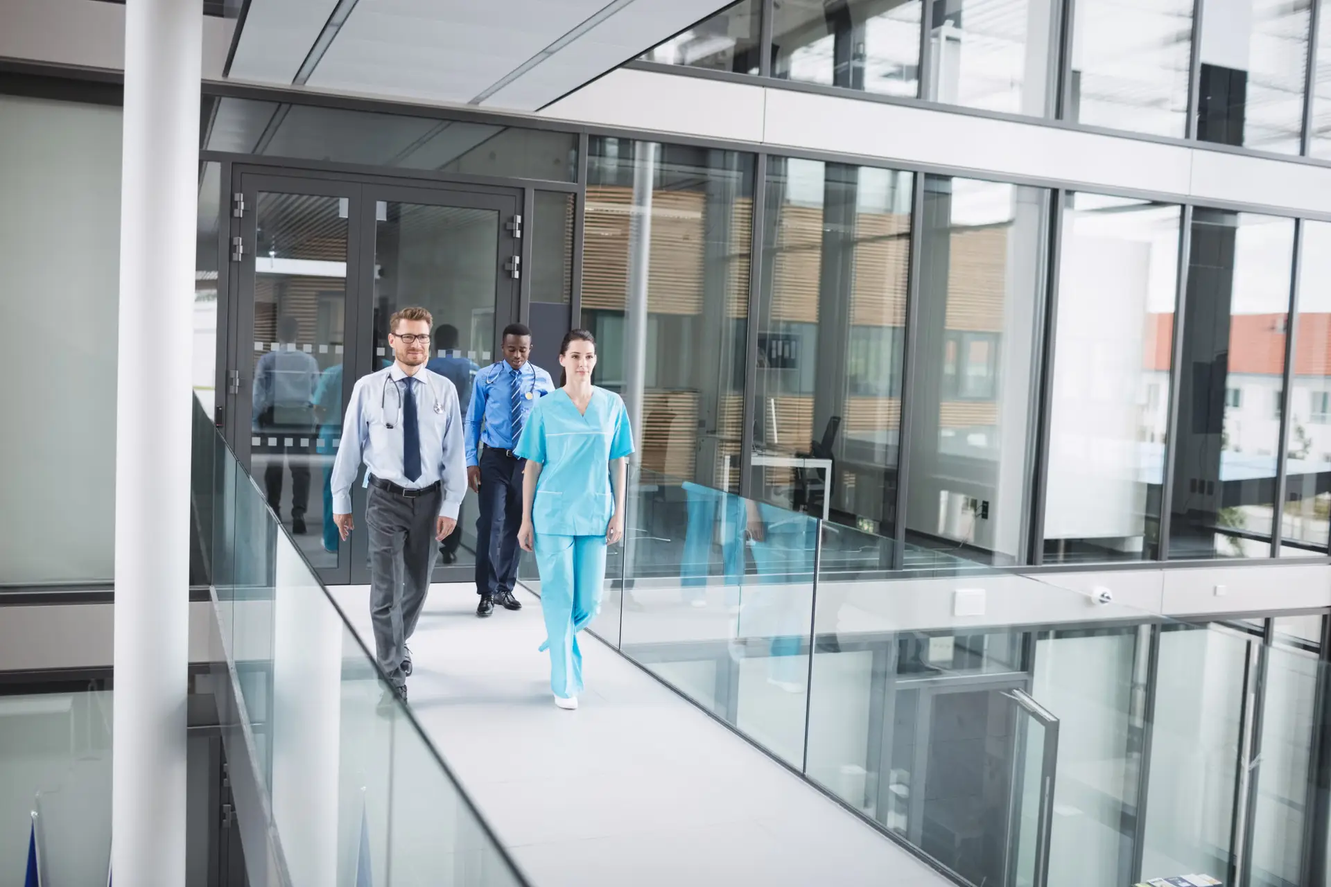 Docteur-infirmières- entreprise